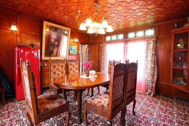 Houseboat Lily Of Nageen Srīnagar Zewnętrze zdjęcie