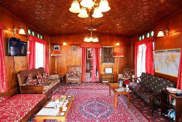 Houseboat Lily Of Nageen Srīnagar Zewnętrze zdjęcie